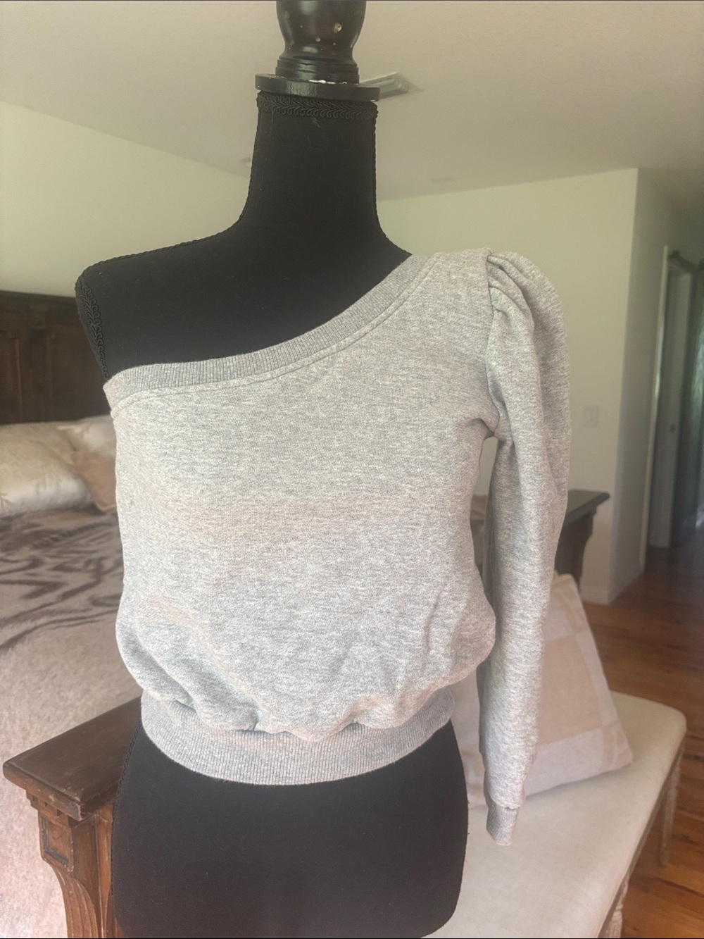 A.L.C. Light Gray One-Shoulder Puff-Sleeve Sweater